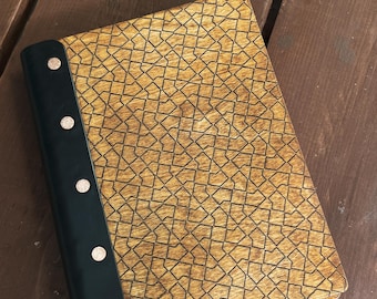 Handgemaakt A5-notitieboek van hout en leer