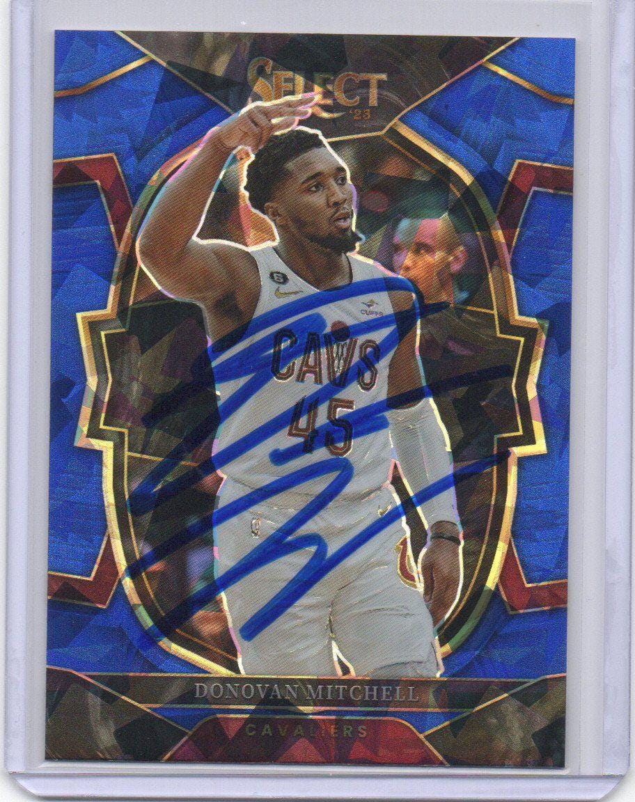 ドノバン・ミッチェルの直筆サイン入りバスケットボールカード