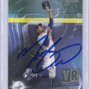 Carta da baseball autografata di Mookie Betts firmata dai Los Angeles Dodgers