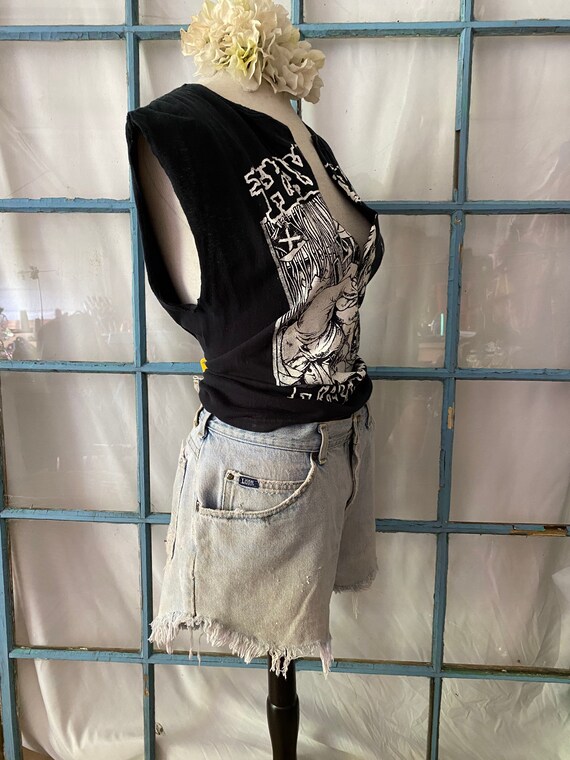 Vintage Lee Cut Off Denim Shorts - image 4