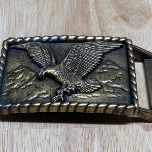 Vintage Gold-Tone Cast Eagle Belt Buckled