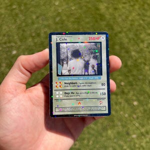 Carta Pokémon in stile J Cole 4 Your Eyez Only