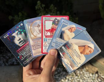 Discografía completa de Rosalía en cartas Pokémon [PACK]