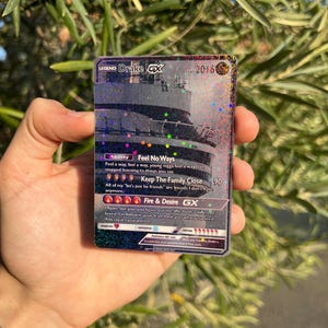 Tarjeta estilo Pokémon de Drake VUES