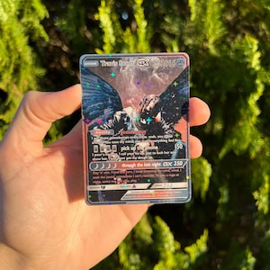 Carta Pokémon in stile Birds In The Trap di Travis Scott
