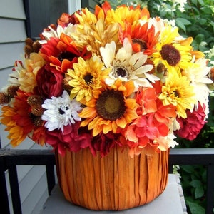 Fall Floral Arrangement - Thanksgiving Centerpiece - Pumpkin Floral Arrangement - Fall Centerpiece - Table Centerpiece