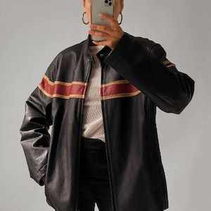 90s Oversized Leather Biker Jacket: Women&#39;s Vintage Moto Style