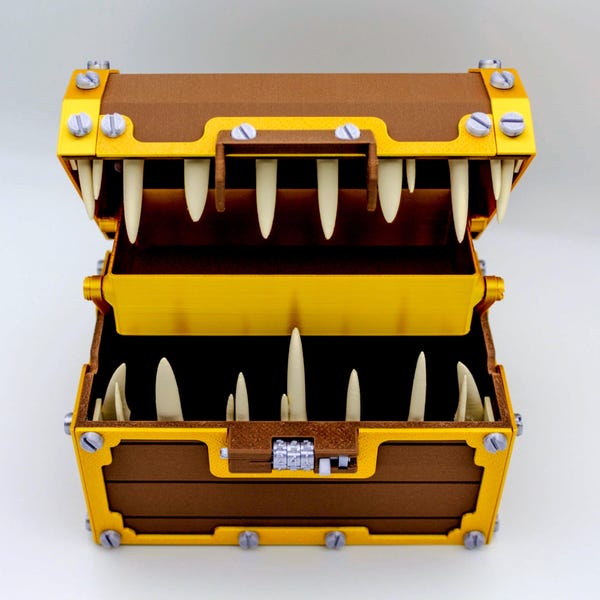 Mimic Treasure Chest – Fantasy Box with Teeth, Combination Lock & Hidden Shelf