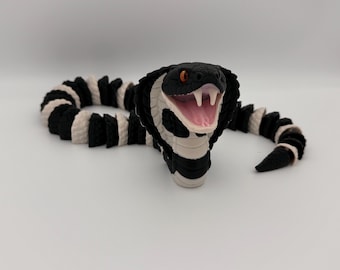 関節式キングコブラのおもちゃとディスプレイモデルピース - ガラスの目が付いたリアルなデザイン