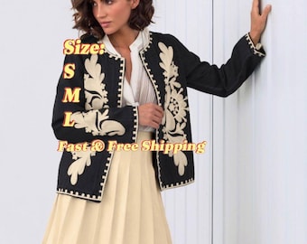 Chaqueta bohemia bordada / Blazer folclórico abierto con forro / Prenda de abrigo ucraniana negra / Vyshyvanka moderna / Abrigo étnico para mujer