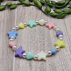 Pastel Heart And Star Stretch Beaded Bracelet, Y2K Bracelet, Rave Kandi Bracelet, Kawaii Bracelet, Friendship Bead Bracelet.