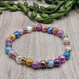 Y2K Rainbow Beaded Bracelet | Handmade Colorful Retro Jewelry with Hearts | 2000s Aesthetic Stretch Bracelet Gift for Women