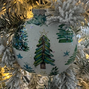 Starfish Christmas Trees Ornament: Coastal Holiday Decor
