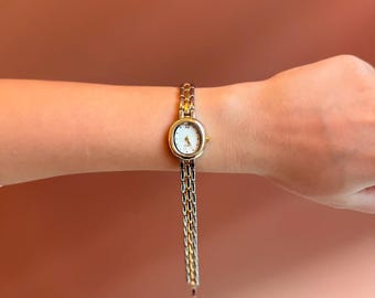Vintage zilveren armbandhorloge, ovaal dameshorloge, polshorloge met minimale kettingband, elegant retro-uurwerk