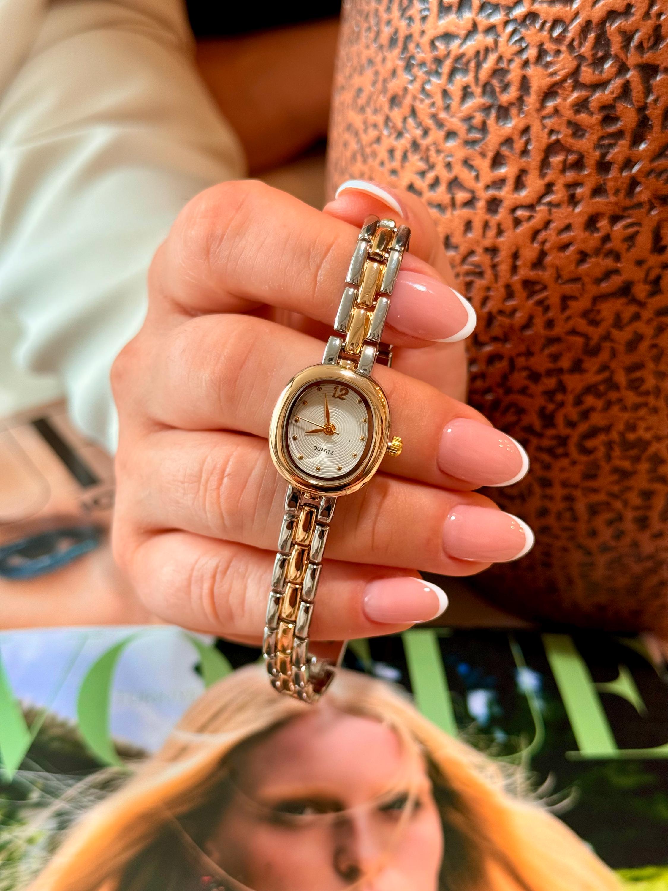 Women Silver Vintage Oval Watches Luxury Minimalism Bracelet Small Ladies Analog Oval White Vintage Minimalist Silver Womens Watch Small Face  main image 3