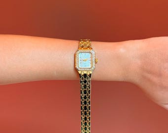 Crystal Frame Women’s Watch with Gold Silver or Dual Tone Strap – Elegant Hexagon Quartz Wristwatch for Chic and Glamorous Style