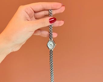 Vintage Style Silver Bracelet Watch, Minimal Quartz Wristwatch, Elegant Daily Accessory, Classic Women’s Watch