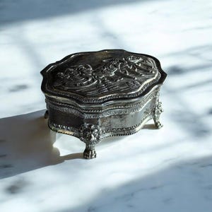 Vintage French Silver-Plated Jewelry Box – 1950s Lion Foot Trinket Box – Velvet Lined Decorative Box