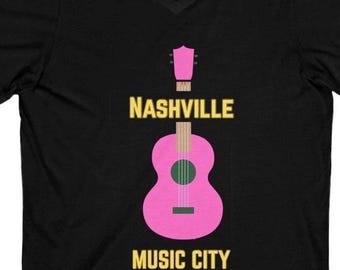 Nashville Music City, camiseta rosa con cuello en V y guitarra, camiseta unisex glam vaquera, regalo para amantes de la música, ropa para festivales de música country, camiseta de recuerdo