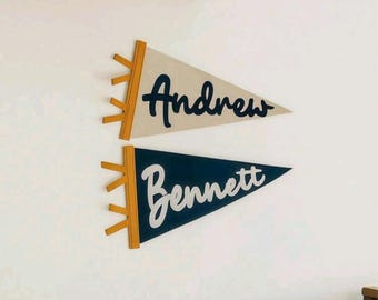 Banderín de fieltro personalizado con nombre / Pancarta decorativa neutra personalizada para habitación infantil