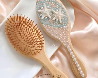 Custom Pearl Hair Brush, Ocean Theme Bridal Accessory, Beach Wedding Gift