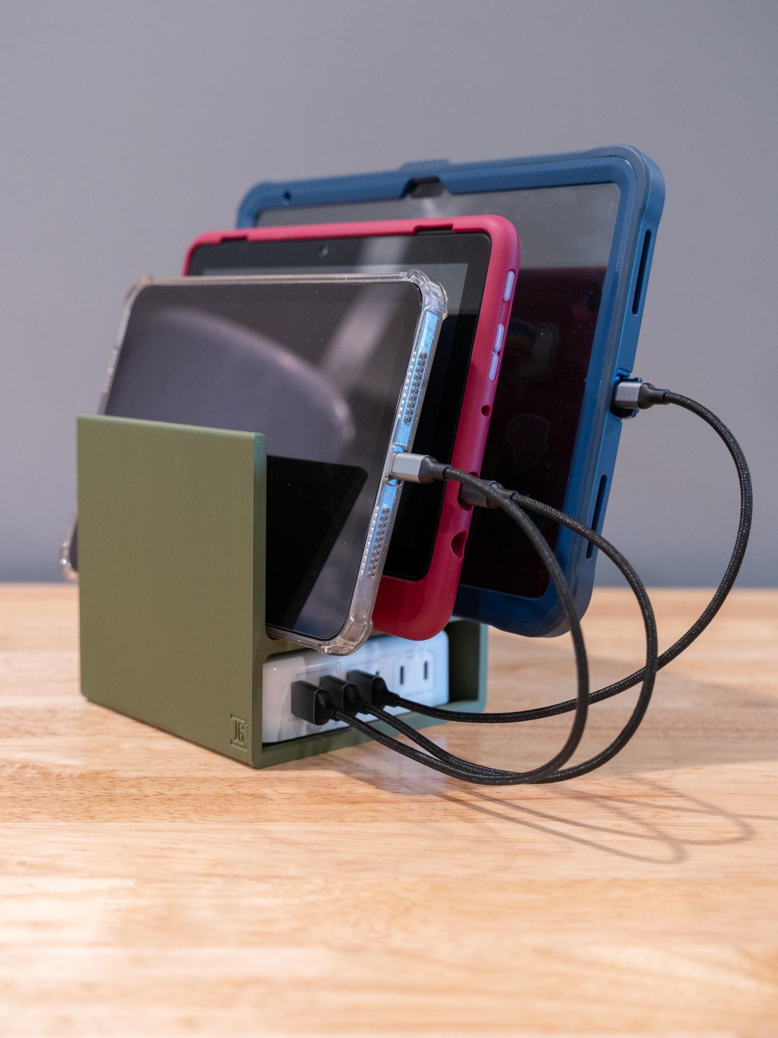 Tablet Charging Station 3 Bays - Multiple Device Types, Family Charging