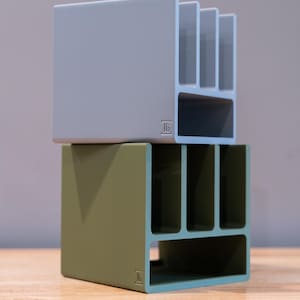 Charging Station - 3 Bay - Tablets, Phones, Batteries, Handhelds - Bottom for Common Multi Chargers