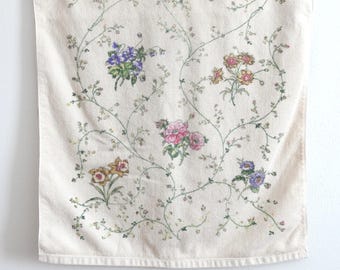 Vintage Floral Bath Towel, 25x46