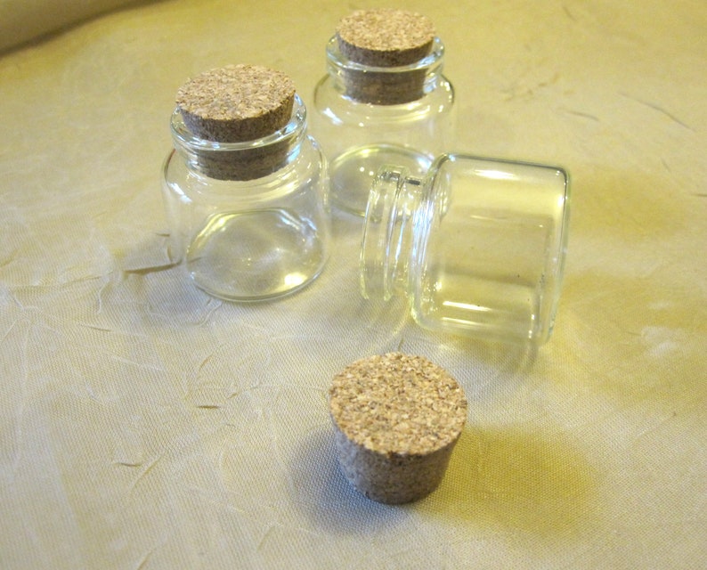 Small Jar with Cork 30x30mm