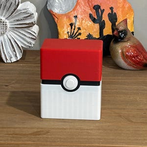 Pokeball Top-Loader Halter