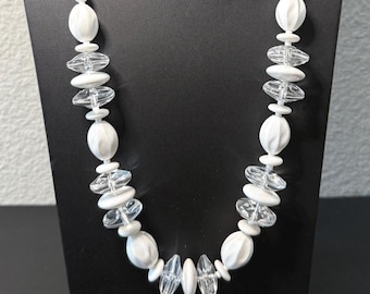 Vintage 1980s White & Clear Beaded Necklace