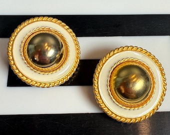Pendientes vintage de clip redondos con diseño náutico blanco y dorado de los años 80