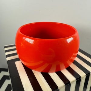 Vintage 1980s Shiny Red Plastic Bangle Bracelet
