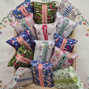 Handgefertigtes Hübsches Taschentuch Bezug: Frühling, Ostern, Muttertag, Tier und Blumen Designs; beinhaltet nachhaltige Bambusgewebe; für den guten Zweck