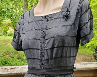 Vintage 1940S Quaker Lady Black Stripped Shirt Waist Dress