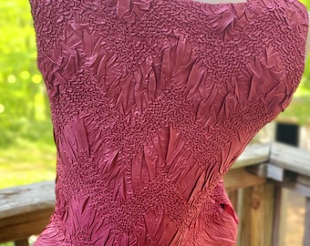 Vintage Victorian Inspired 3D Crinkle Peplum Red Silk Satin Black Lace Reversable Sleeveless Bodice Top L