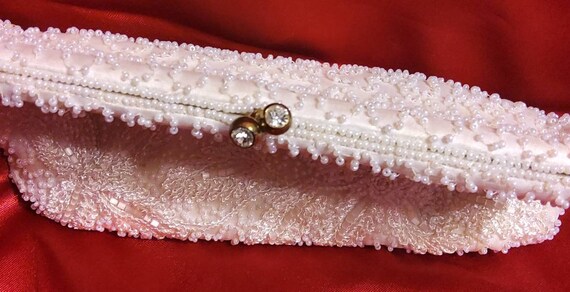 Mint Condition Vintage 40's White Beaded Clutch
