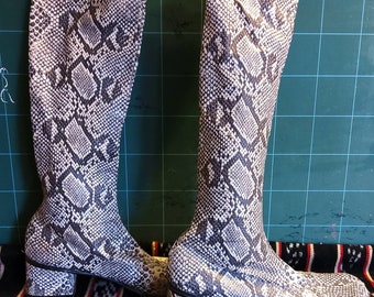 Ultra Rare 60&#39;s 70&#39;s Mod Faux Python Snake Skin Go-Go Boots