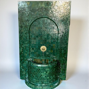 Fuente de pared de mosaico verde esmeralda personalizable: Fuente de agua marroquí hecha a mano