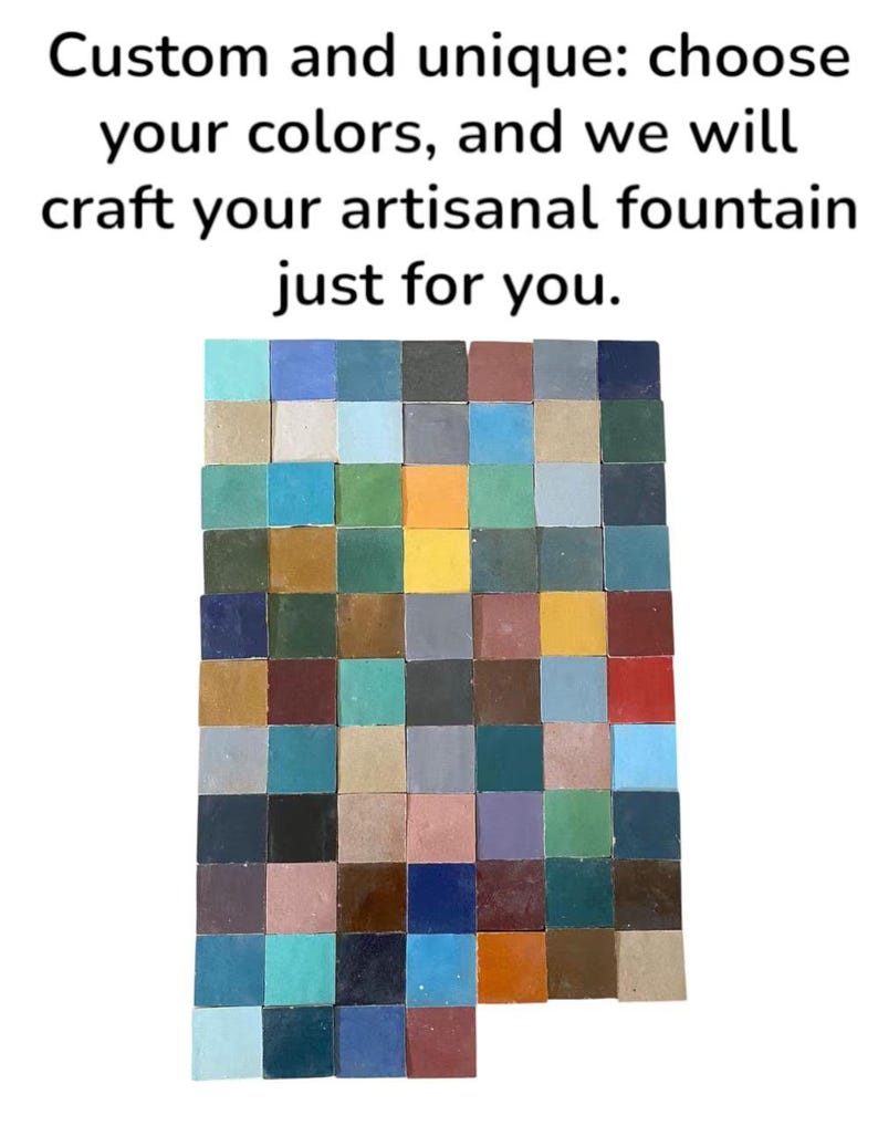 Puede incluir: Una colecci&oacute;n de baldosas cuadradas de colores en varios tonos de azul, verde, amarillo, naranja y marr&oacute;n. El texto de arriba dice: "Personalizado y &uacute;nico: elige tus colores, y crearemos tu fuente artesanal solo para ti."