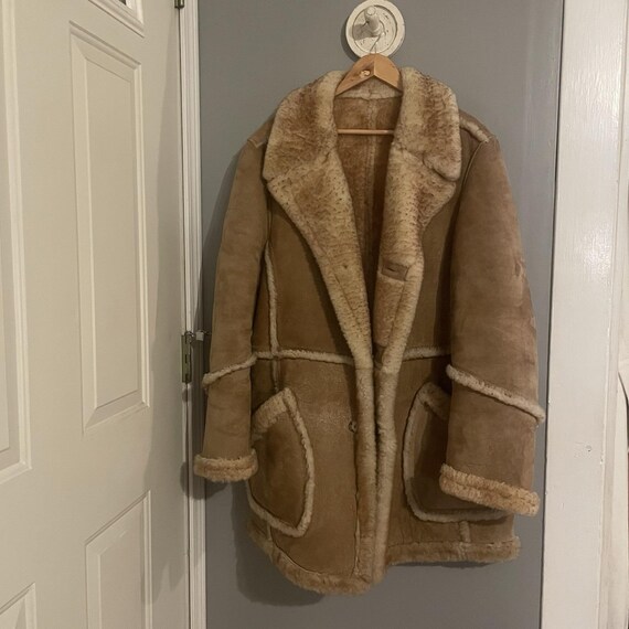 Vintage 70's  Sheepskin Coat / Shearling Coat / Marlboro Man/Size 46