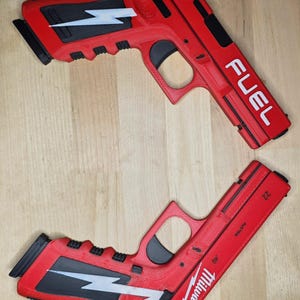 Milwaukee Fuel - MilGlockEE - Desk and toolbox accessory - Magnetic - 3D Printed - This includes both halves