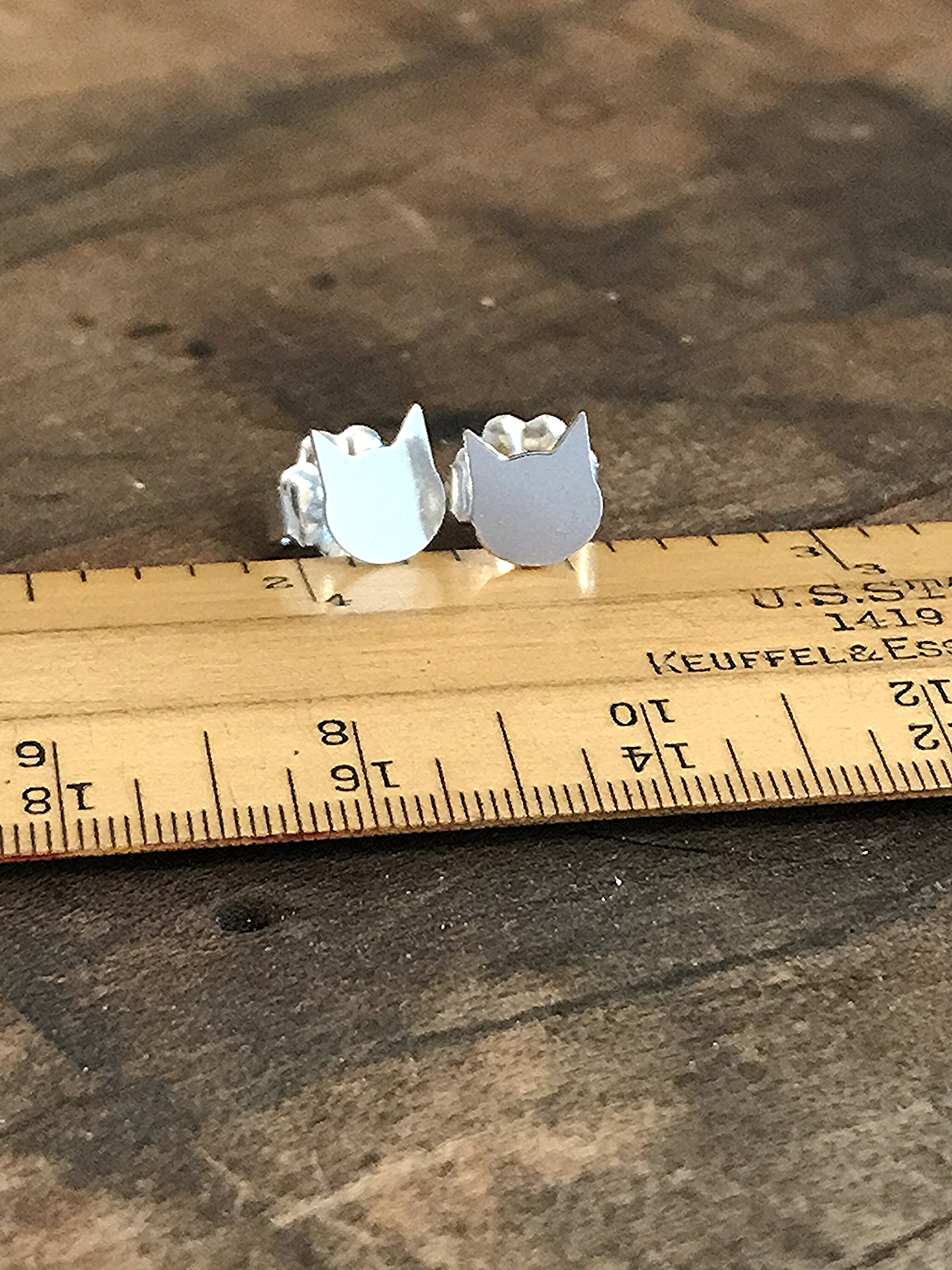 Cat Stud Earrings - Thumbnail 3