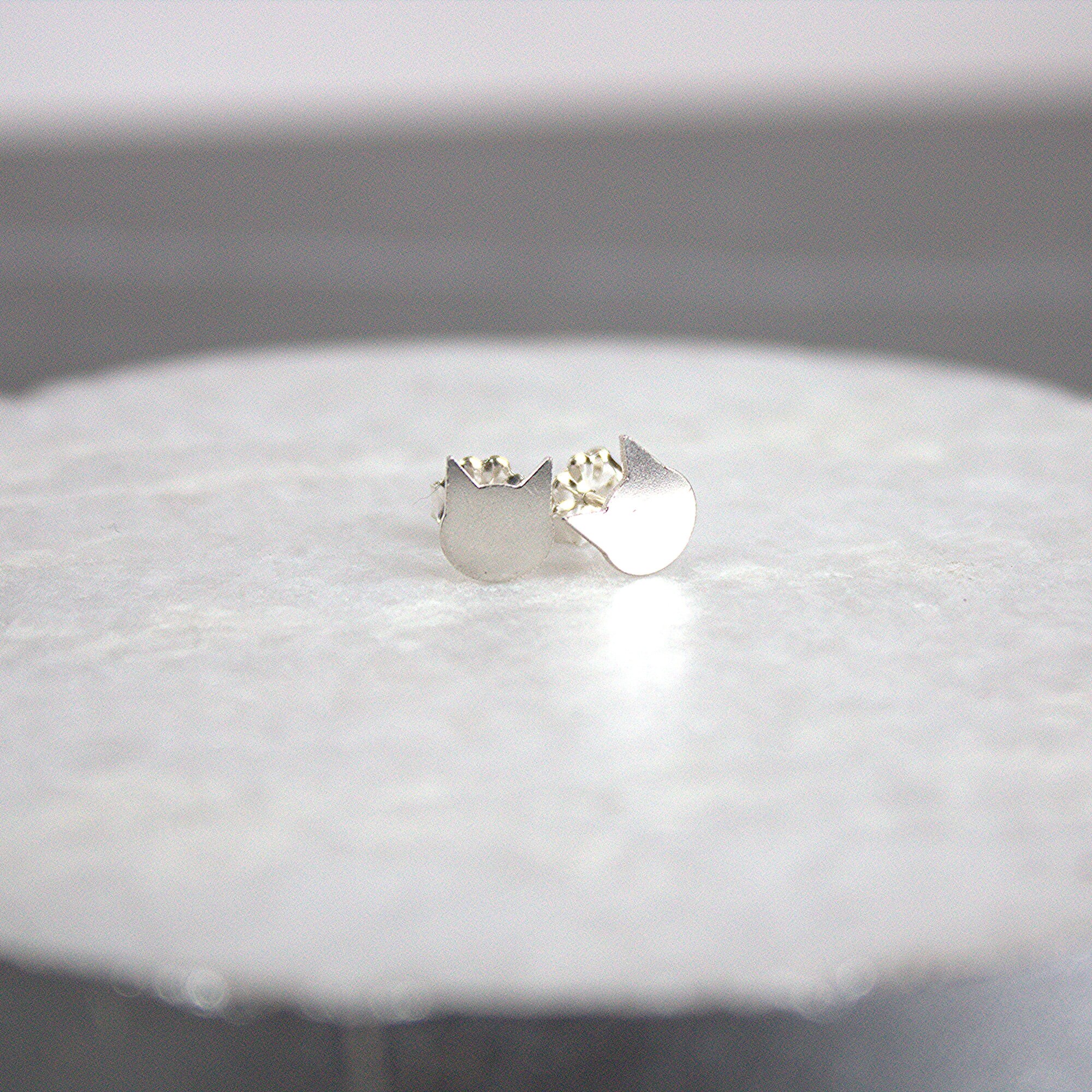 Cat Stud Earrings - Thumbnail 4