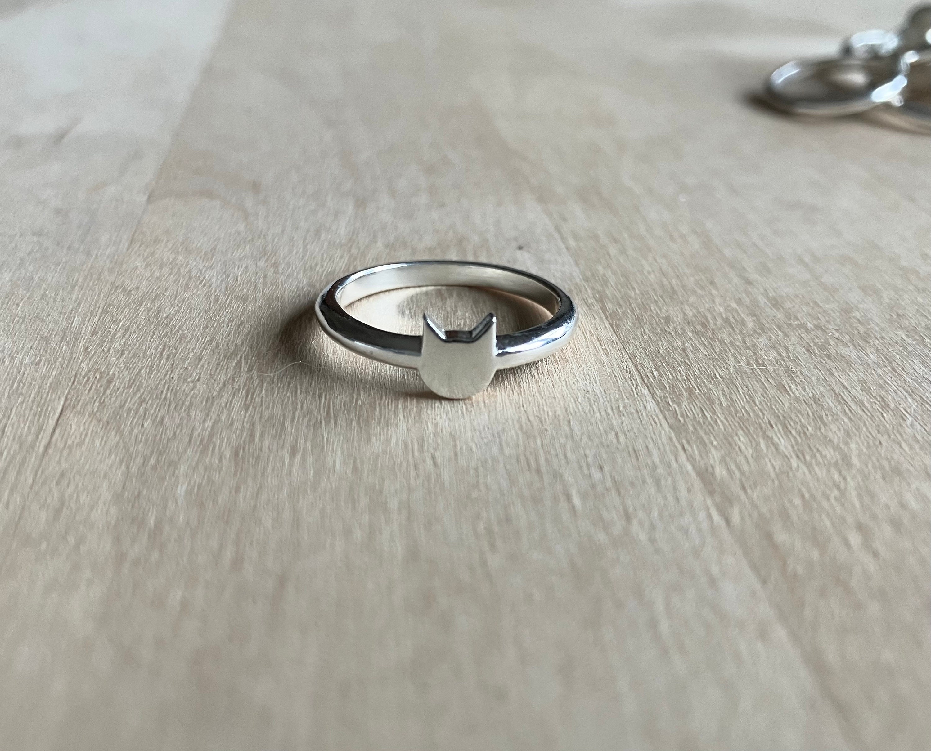 Cat Ring, Cat Jewelry, Cat Head, Kitty Ring, minimalist cat jewelry, silver ring, cats, cat person, Gift for Cat Lover - Thumbnail 2