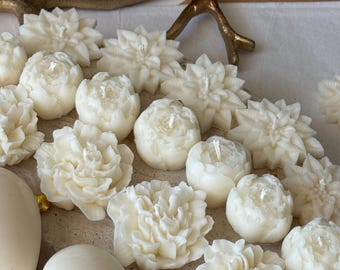 Custom Bulk Flower Candles, Peony, Daisy, Tulip, Carnation, Heart, Wedding, Easter Guests Favors, Handmade Decorative Candle, Soy & Beeswax