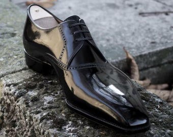 Handmade Black Calf Leather Oxford Shoes: Men's Wingtip Dress Shoe