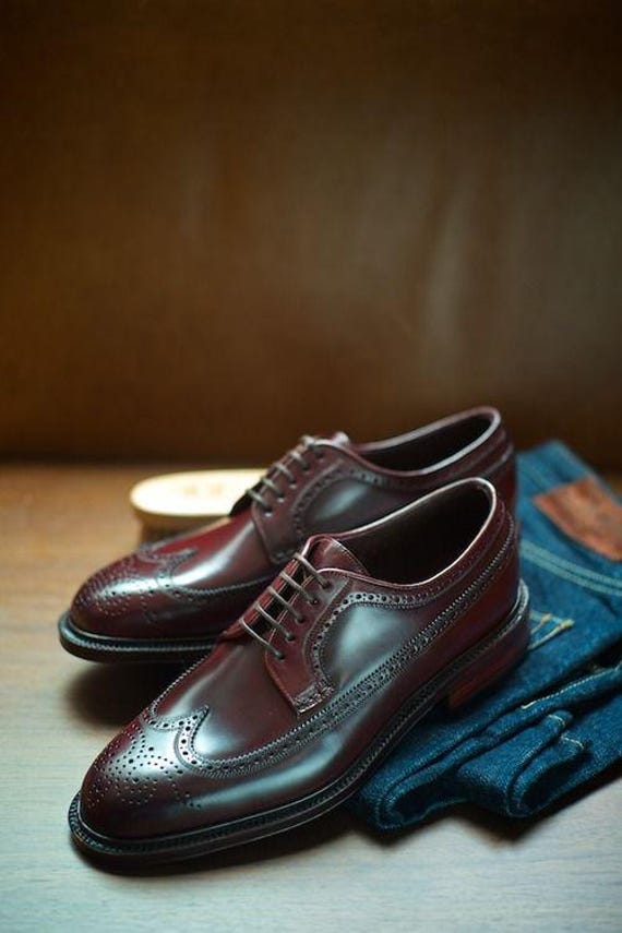 Handmade Burgundy Patina Leather Oxford Shoes: Wingtip  display picture 1