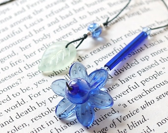 ON VACATION, Beaded Bookmark Book Lover Gift Blue Flower Glass Leaf Gift For Reader Librarian Personalized Gift for teacher