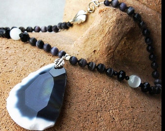 ON VACATION, Artisan Statement Necklace, Large Stone Black White Faceted Agate Pendant, Cats Eye Beads Modern Bold